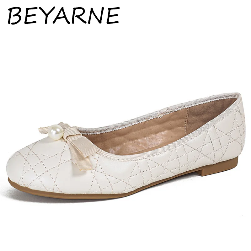 أحذية للنساء، أحذية مسطحة عصرية، أحذية كاجوال بمقدمة مستديرة من اللؤلؤ، أحذية بدون كعب من الجلد