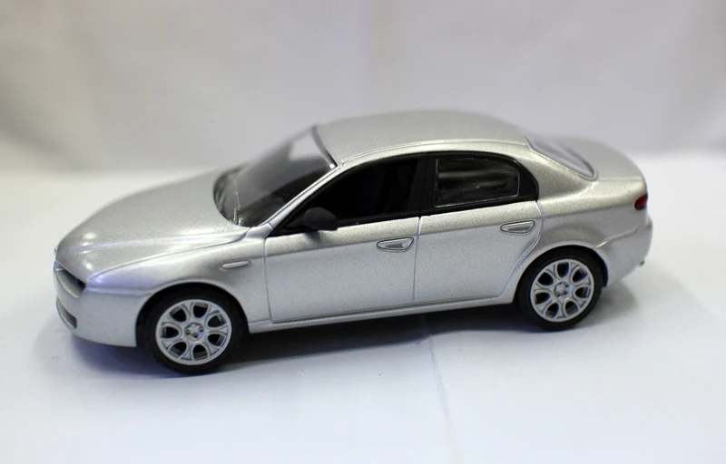 NEW 1/43 Scale Alfa Romeo 159 Diecast Toys Cars Model for Collection Gift