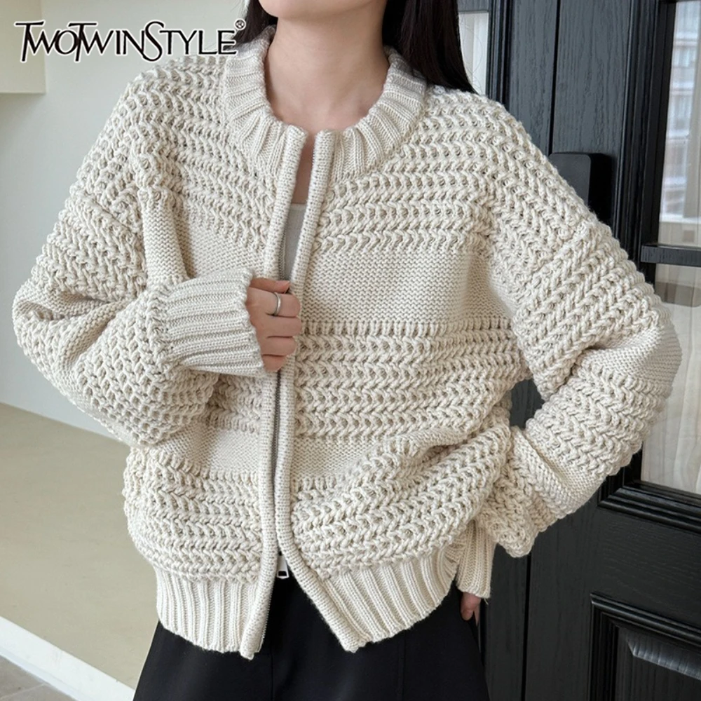 

TWOTWINSTYLE Solid Spliced Folds Chic Sweater Female O Neck Long Sleeve Loose Korean Casual Women's Sweaters Autumn Fashion New