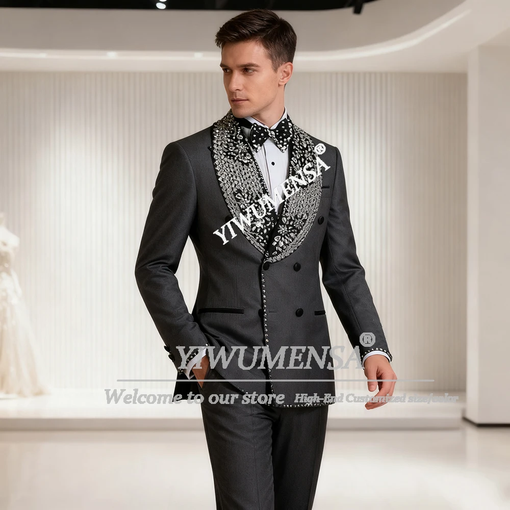 رجل مزدوجة الصدر الأحجار دعوى لحفل الزفاف شال التلبيب العريس حفلة موسيقية البدلات الرسمية مخصصة 2 قطعة مجموعات سترة السراويل ازياء أرض الإنسان