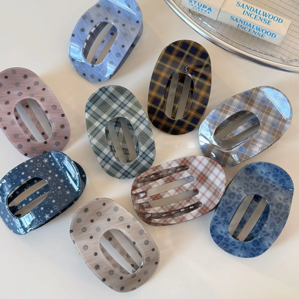 9.5CM Flat Plaid Leopard Star Hair Clips For Women French Hair Claws Accessories Trendy Hollow Hair Clip Top Simple Headpiece