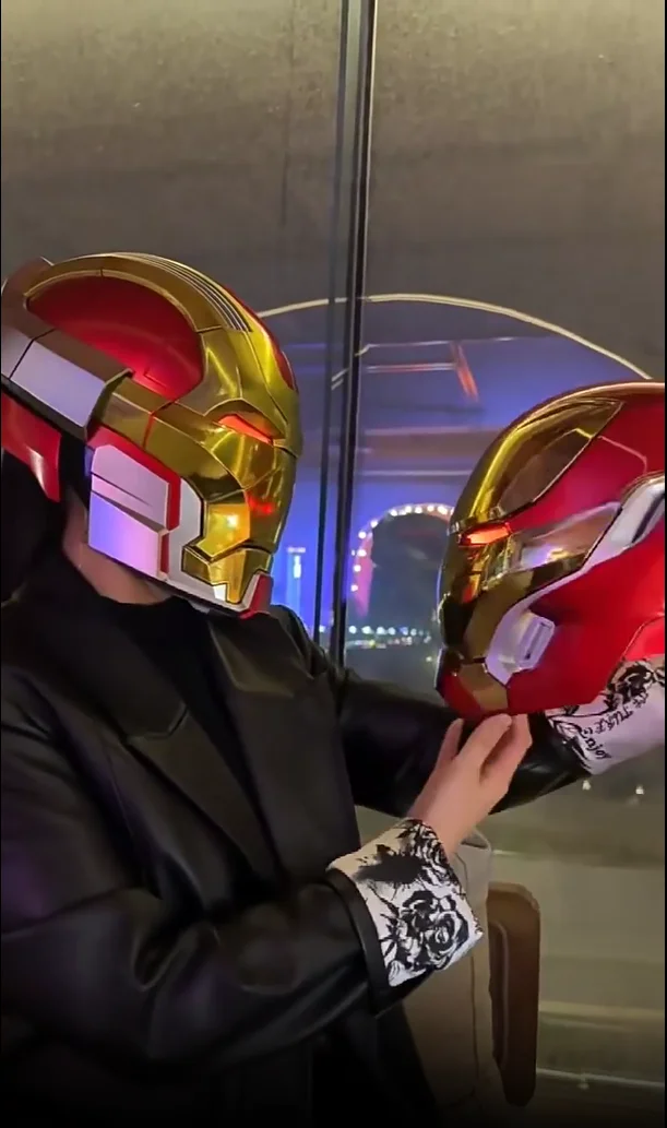 

Шлем Железного человека Marvel Mk17 с голосовым управлением, автоматическим открыванием/закрыванием, электрическая маска, реквизит для косплея, коллекционная игрушка, декор для рабочего стола