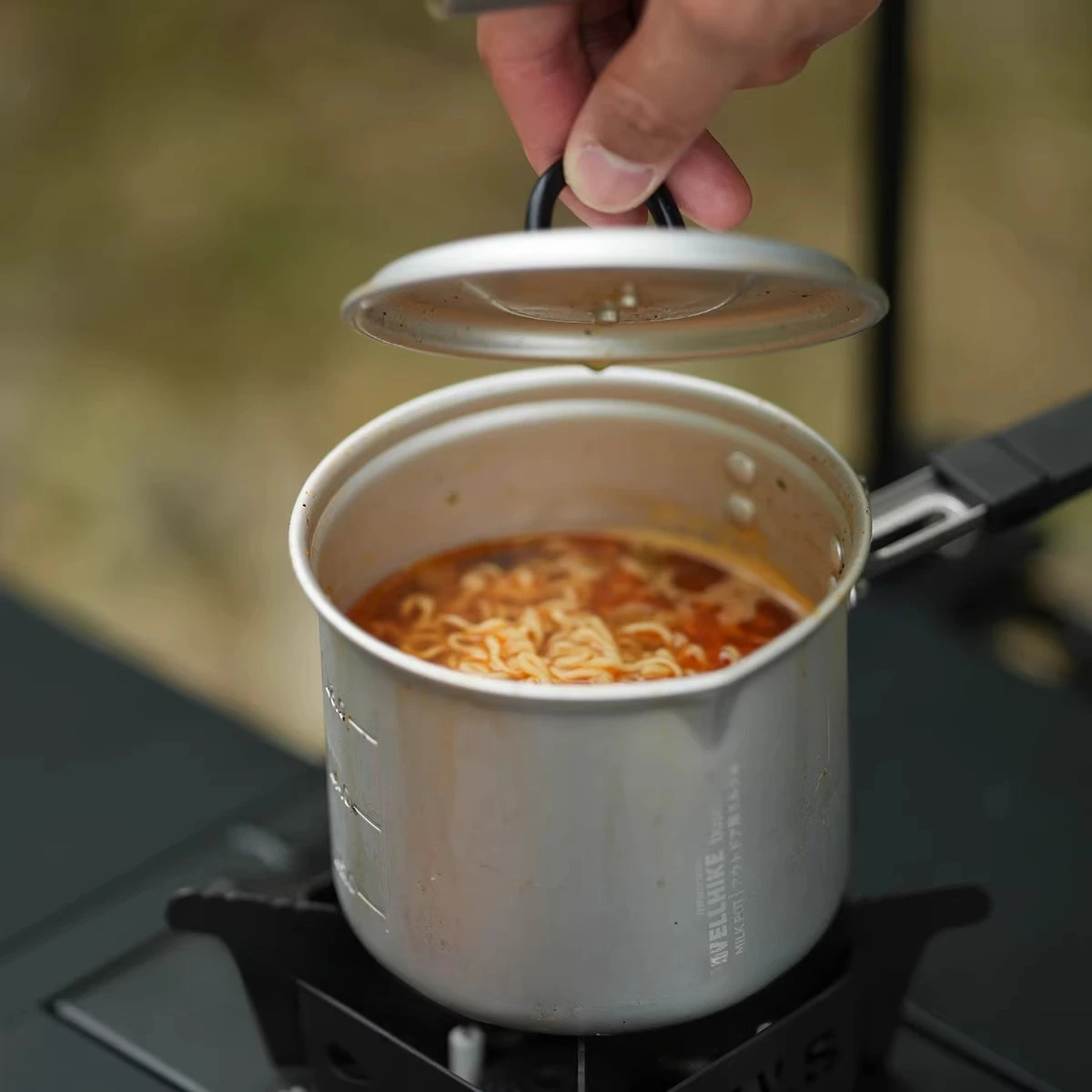 

Набор походных складных ультралегких котелков из алюминиевого сплава: портативный, для кемпинга, туризма, новый, маленький и изысканный, для приготовления молока и других блюд.