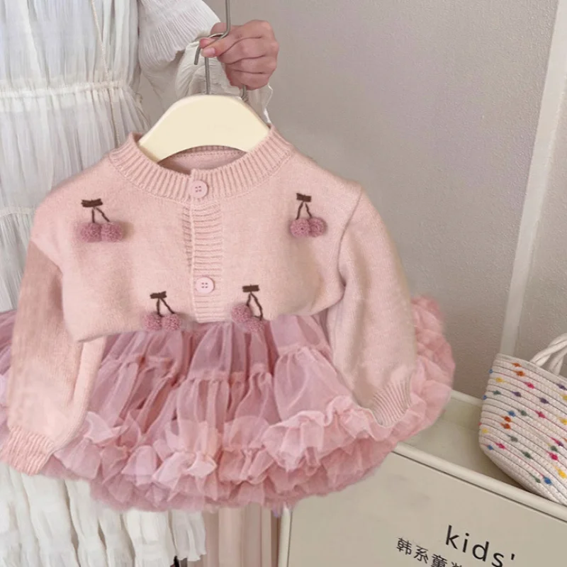 

Girls' Autumn and Winter Fashionable Cardigan Sweater Coat New Children's Net Red Fashionable Deep Autumn Clothing Knitted Sweat