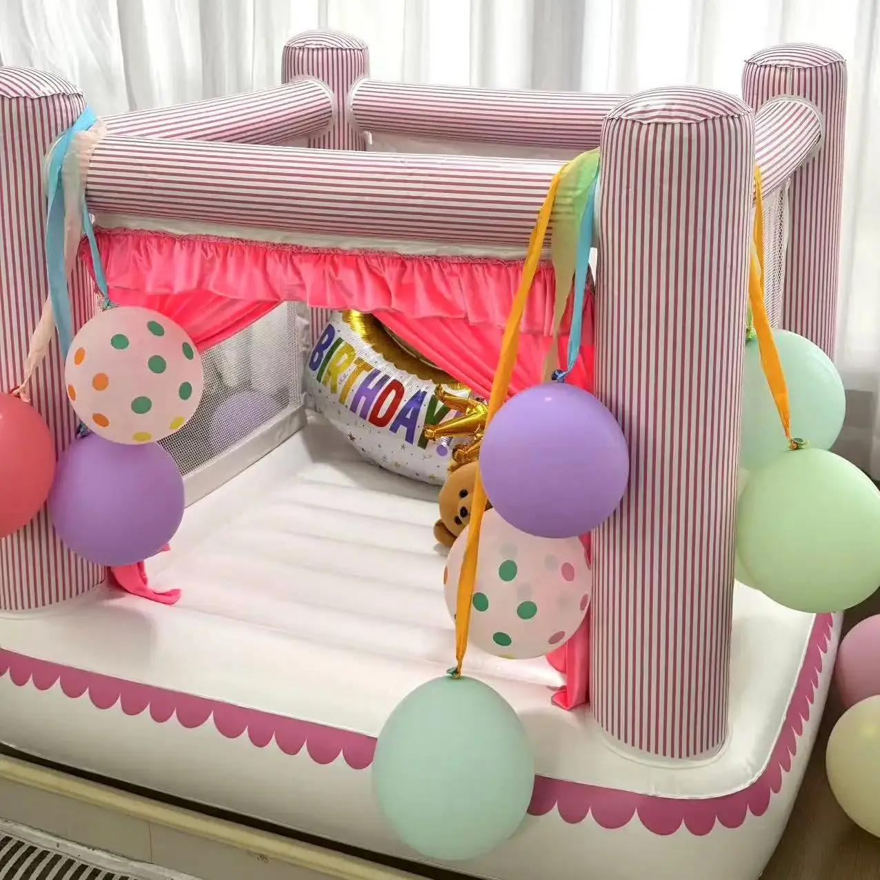 Pink Bounce House Birthday Gift 1-6 Years Old PVC Mini Inflatable Castle Children's Toy Castle