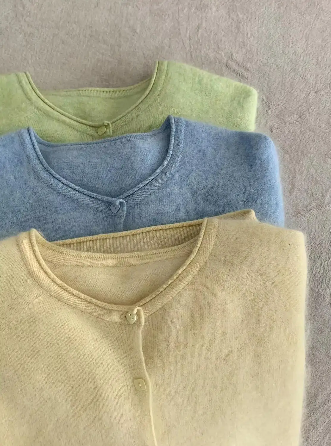 5% Silk 5% Cashmere 90% Wool Women Sweater Autumn Winter Cashmere Sweater V-Neck Soft Chic Knitted Warm Wool Cardigans Sweater