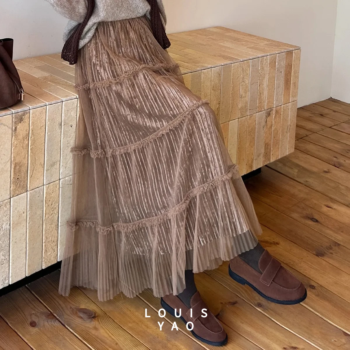 

LOUISYAO Fairycore Mesh Skirt Women 2026 Winter New Sophisticated Premium Texture Pleated Hem Exquisite A Line Long Bottoms