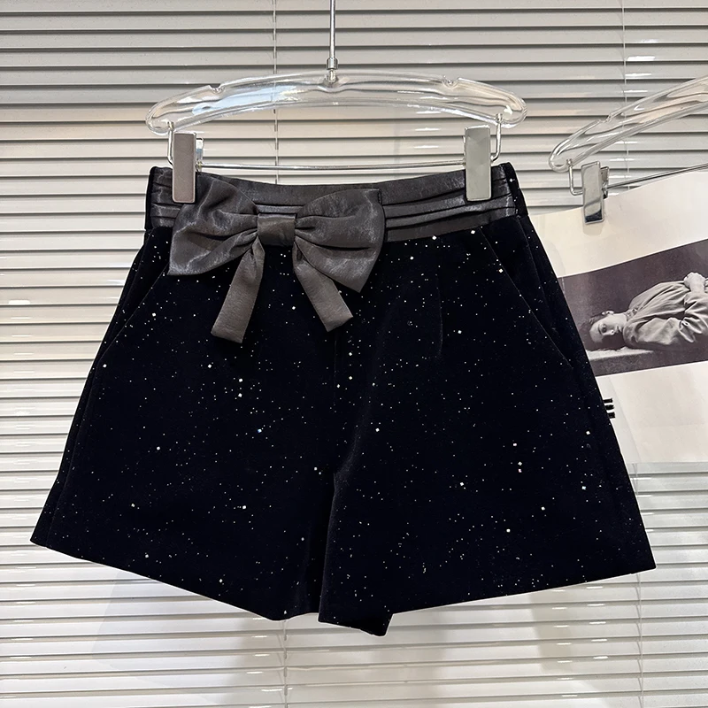 French style three-dimensional butterfly knot spliced velvet shorts women's 2025 winter new elegant design sense shorts