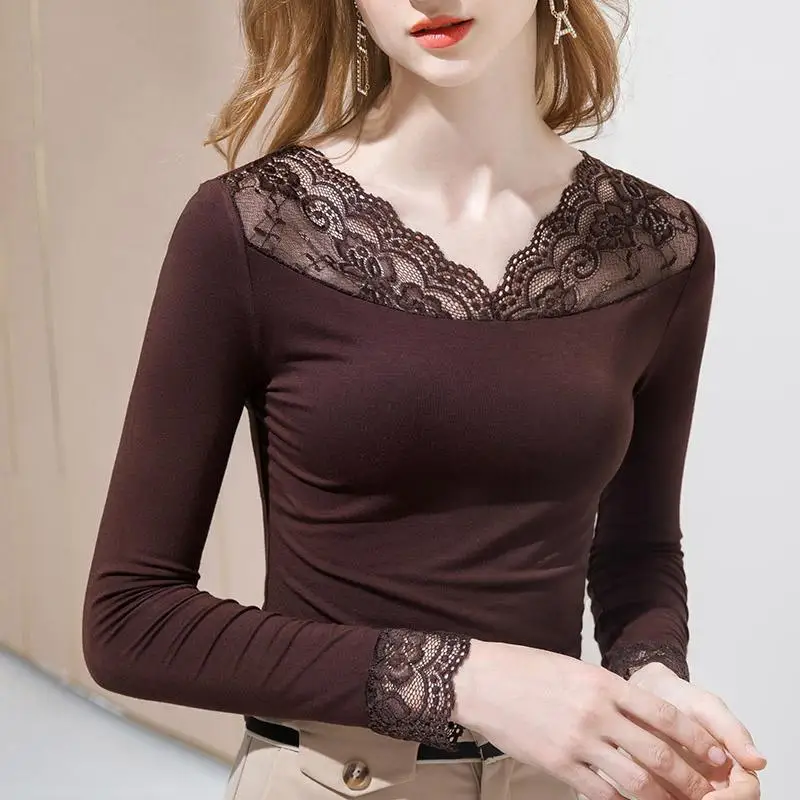 Temperament Patchwork Lace V Collar Bottoming Shirt Women New Spring Long Sleeves Elegant Slim All-match Comfortable T-shirt