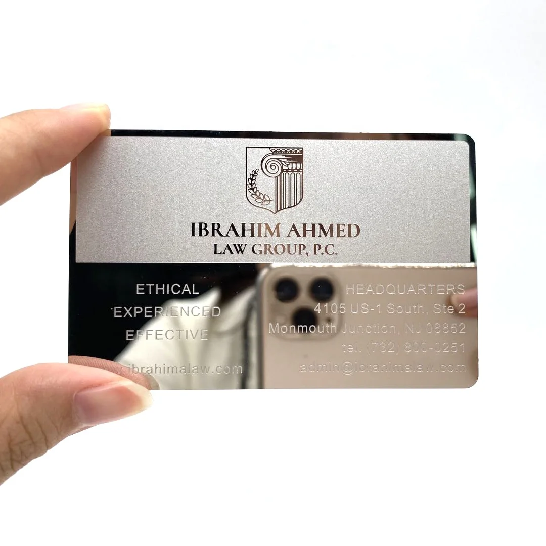 Aangepaste query Aangepast logo Roestvrij staal Tagmo-kaart Titanium Staal Koper Metaal Id Ic Smart Rfid Chip Metalen visitekaartjes w