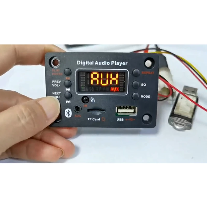 1 قطعة وحدة بلوتوث سيارة الصوت Mp3 فك مكبر كهربائي مجلس وظيفة الميكروفون الخارجي