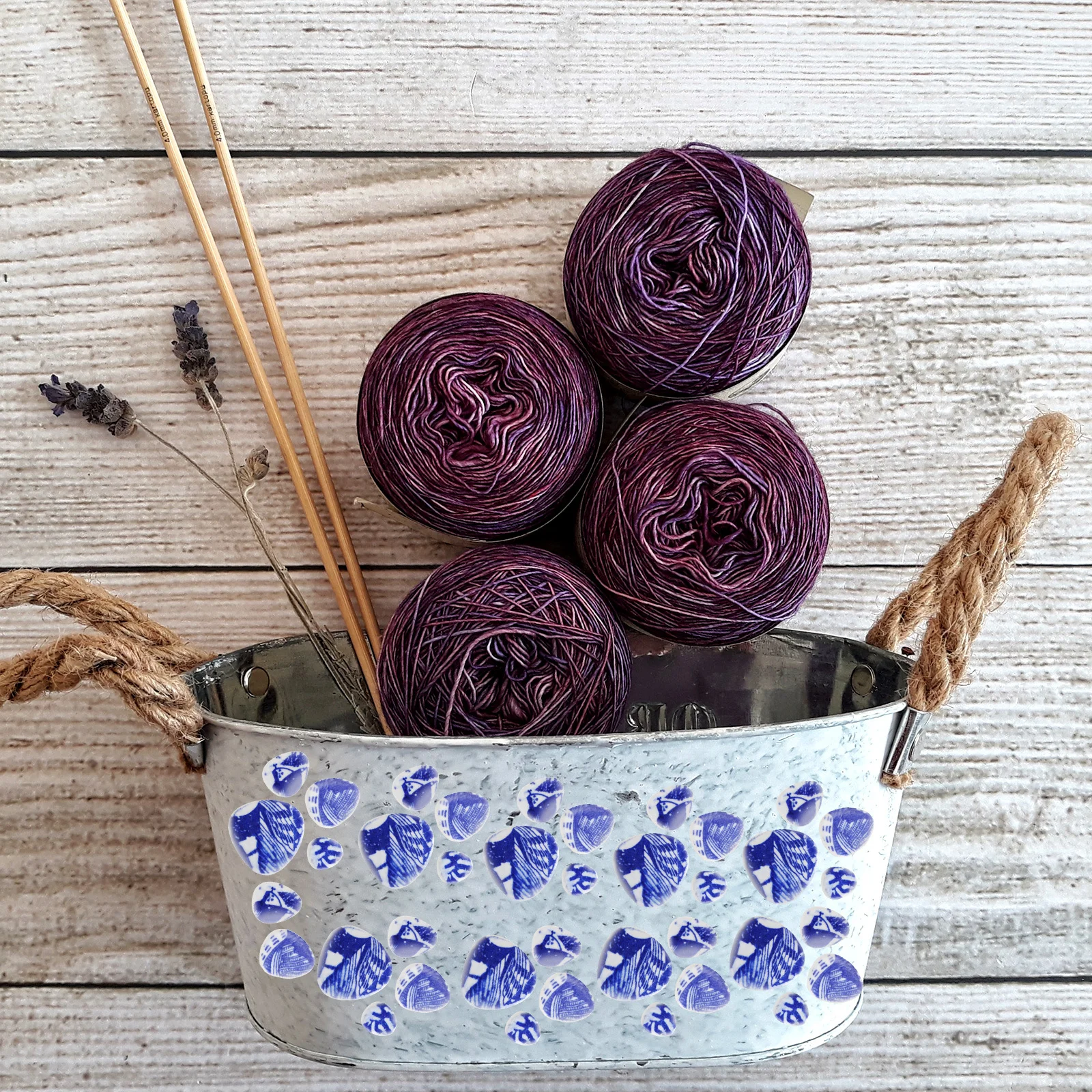 

Blue and White Porcelain Mosaic Tiles Craft Pebble Pieces DIY Tile Stones for Picture Frames Fireplace Floor Kitchen Decoration