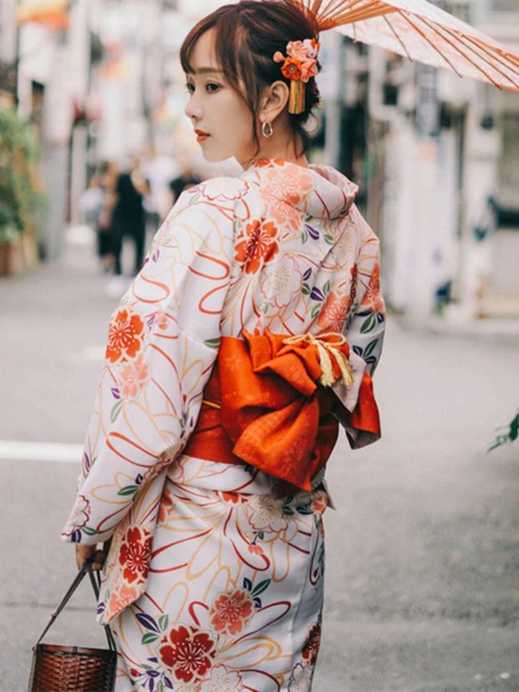 2023 Kimonos Woman Japanese Kimono Cardigan Cosplay Shirt Blouse Japanese Yukata Female Summer Beach Photography Clothes Kimono