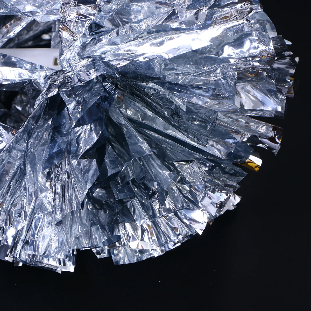 Рисунок 5 - Помпоны для черлидинга