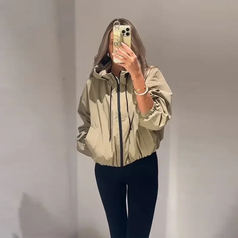

Повседневная однотонная женская укороченная куртка с капюшоном и карманами на молнии, короткие пальто, новинка 2023 года, осенняя модная уличная спортивная верхняя одежда
