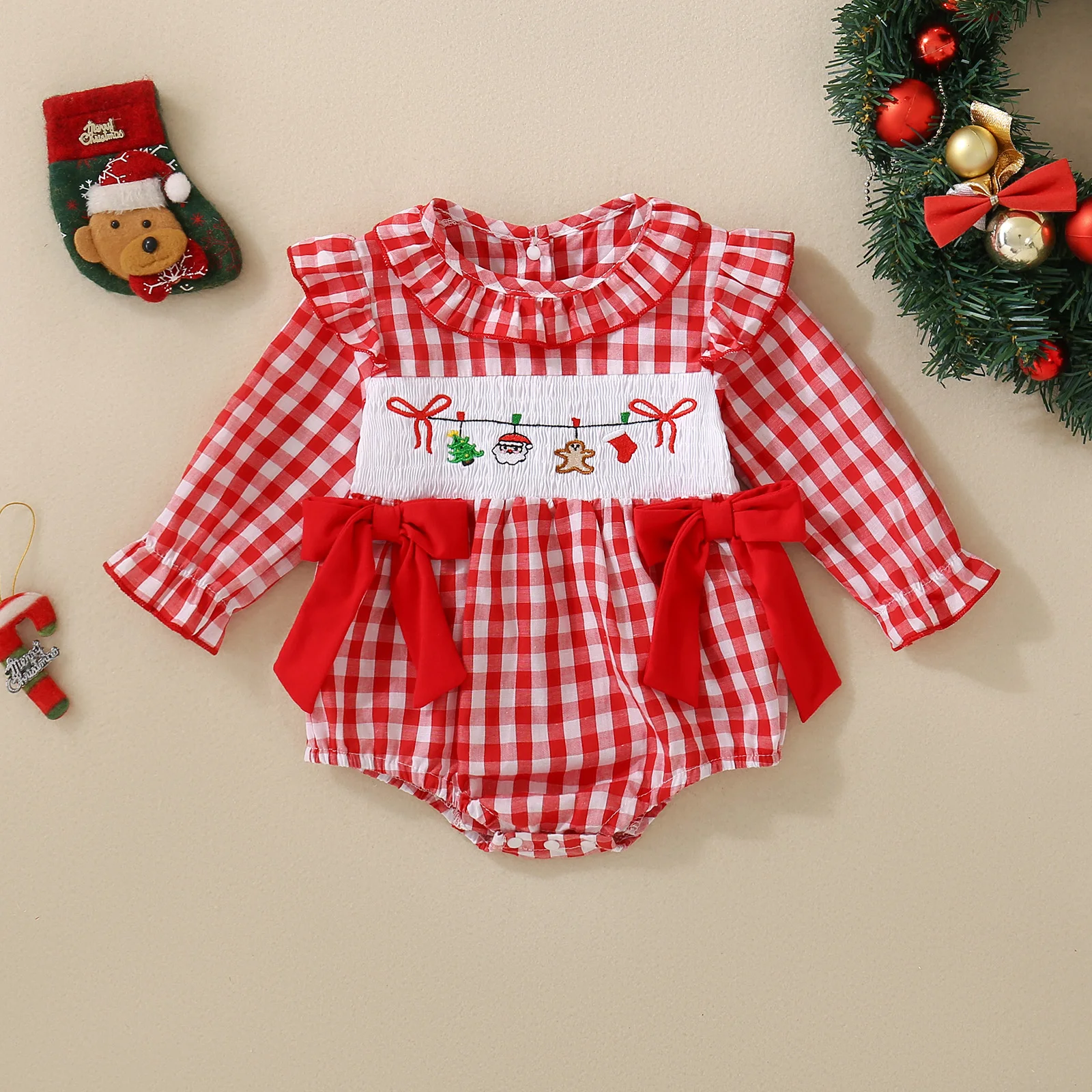 Long-sleeved triangular top in checked fabric for baby girls, suitable for spring and autumn