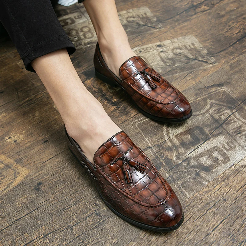 Klassieke Heren Casual Loafers Rijden Schoenen Mocassin Mode Mannelijke Comfortabele Herfst Leren Schoenen Mannen Luie Kwastjes Jurk Schoenen