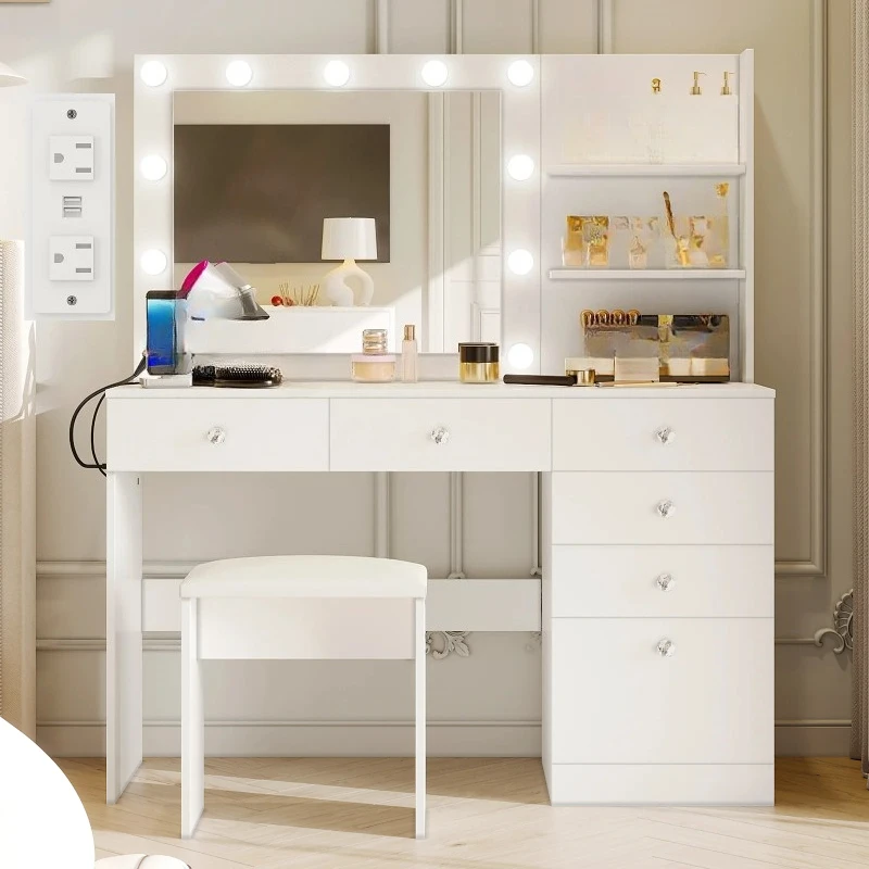 Vanity with Lights - 47