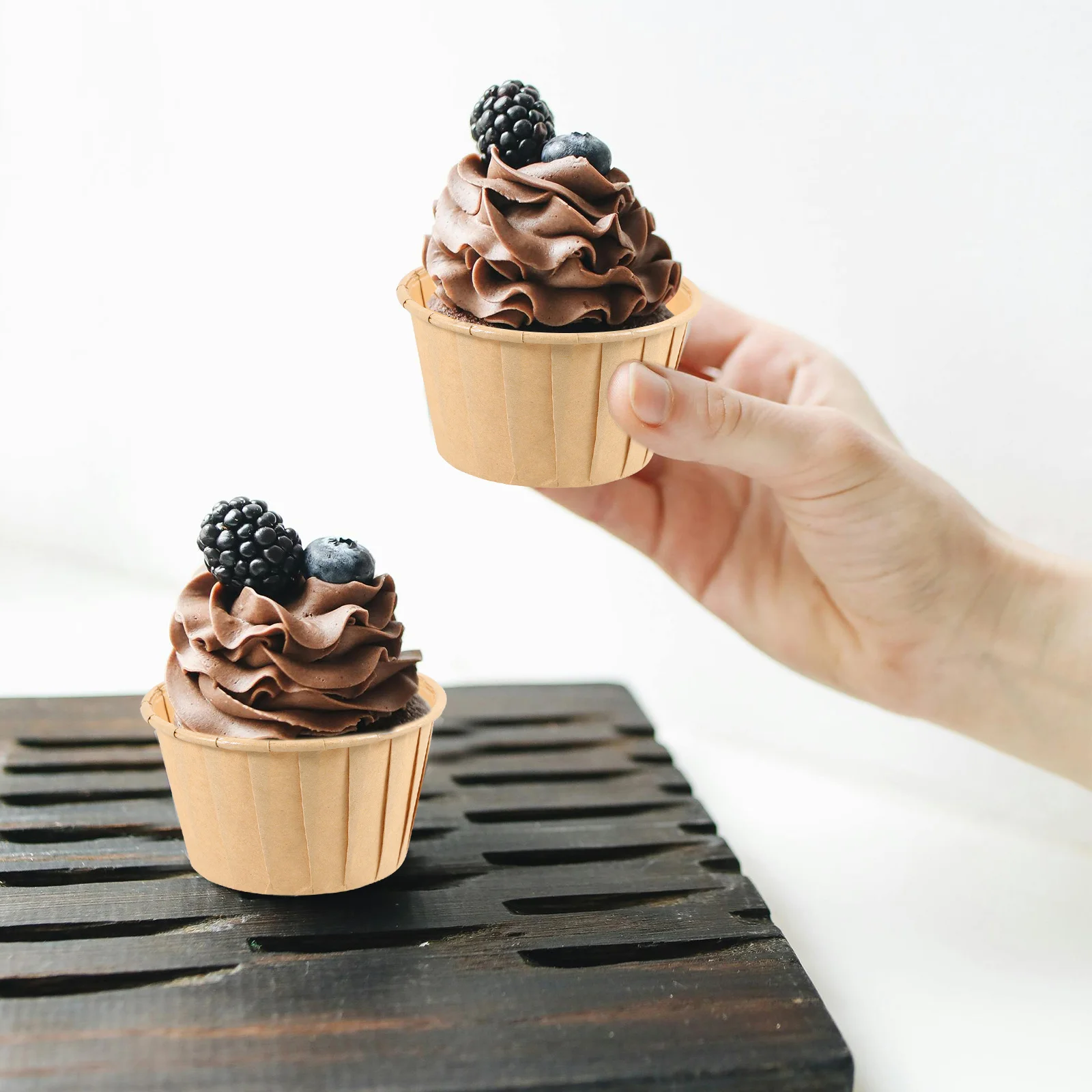 50Pcs Cake Box Container Paper Cupcake Liners Perfect for Baking Muffins Cupcakes Wedding Birthday Party Baking Cups Paper Cases