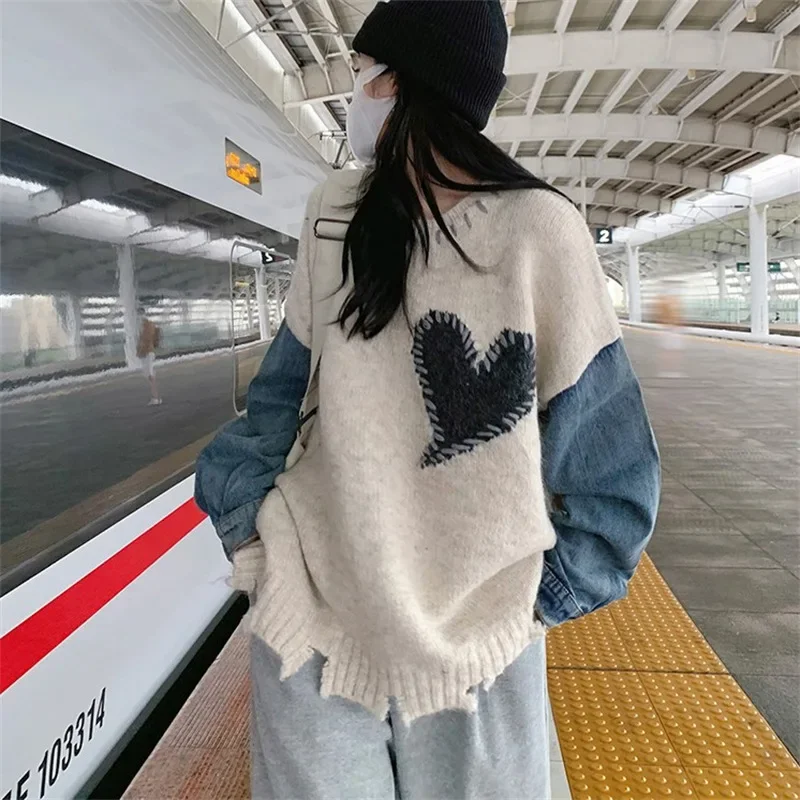 Women\'s Long Sleeve Pullover Vintage Denim Patchwork Knit Sweater Autumn Women O-Neck Heart Sweater Loose Harajuku Sweatshirt