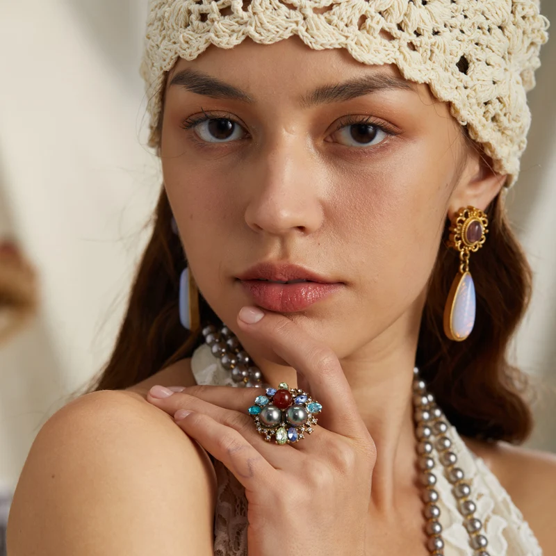 

Vintage Crystal Grey Pearl Flower Rings Woman Floral Acrylic Gold Color Luxury Designer Antique Jewelry Accessories Wedding 2025
