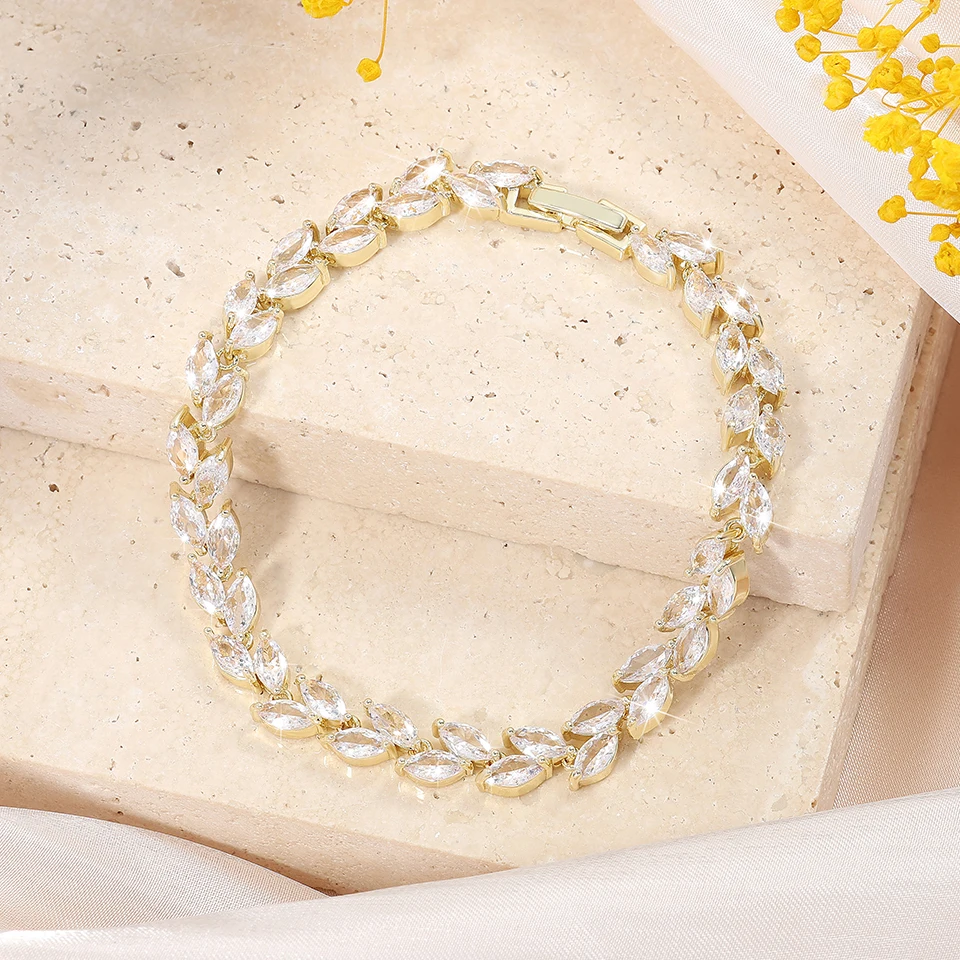 Uilz Fashion White Zircon Charm Bracelets Silver Color Leaf Bracelet for Woman Elegance Wedding Party Jewelry Gift