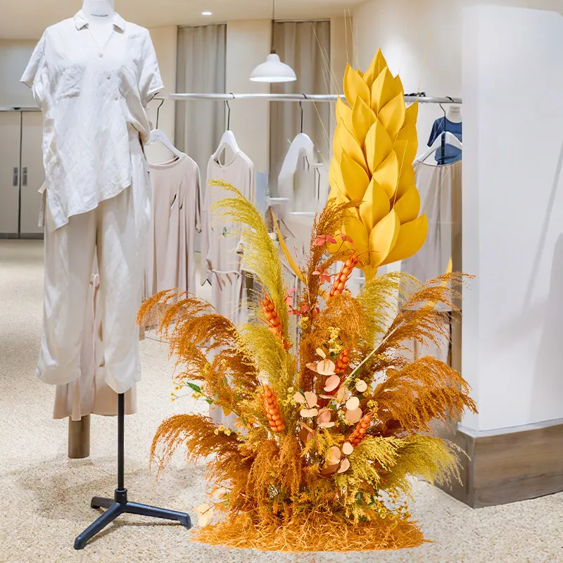 Advanced simulation reed landscaping Internet celebrity clothing store window layout autumn fake green plant floor ornament