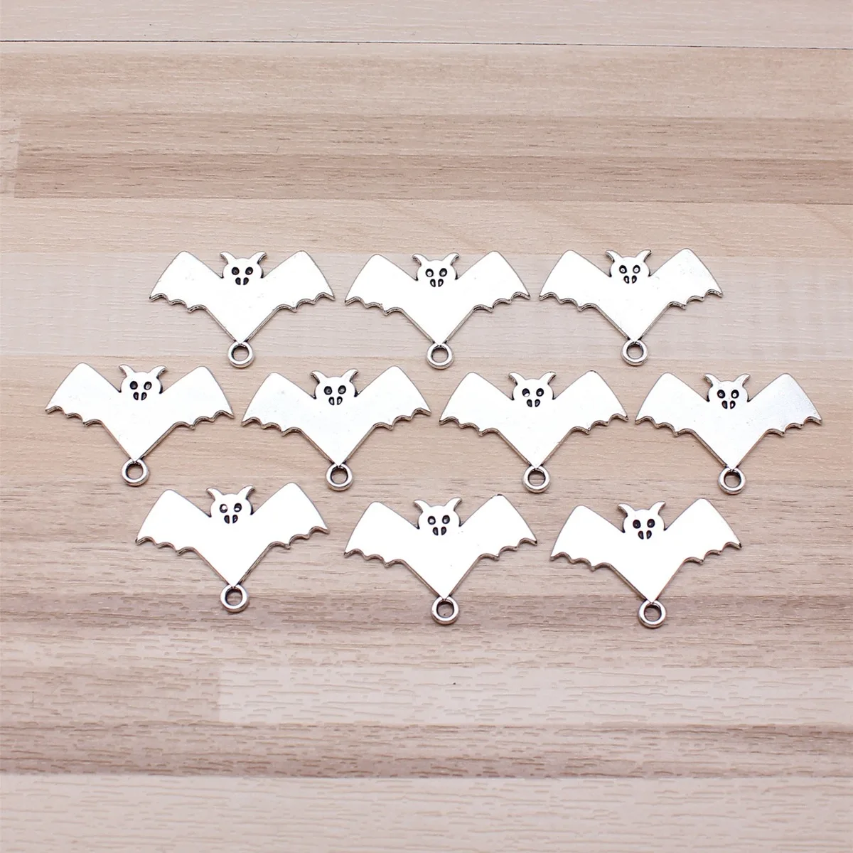 IFOCUS 10 sztuk/partia dwustronne do góry nogami nietoperz Charms dla majsterkowiczów tworzenia biżuterii stop cynku 18x28mm/0,71x1,1 cala