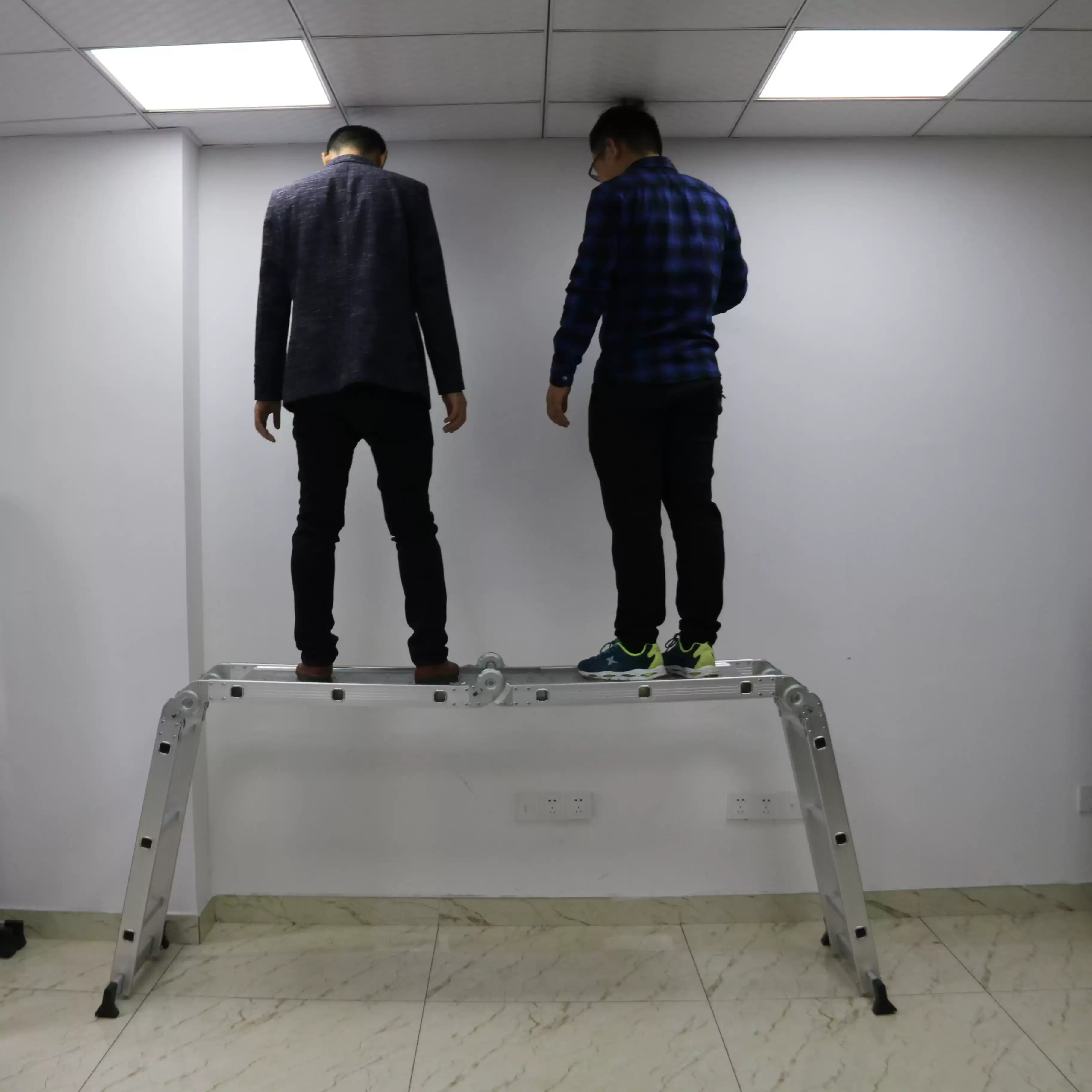 Portable Folding Aluminum Scaffolding Ladder Height Adjustable Heavy Duty Engineering Platform With Iron Plate For Renovation Wo