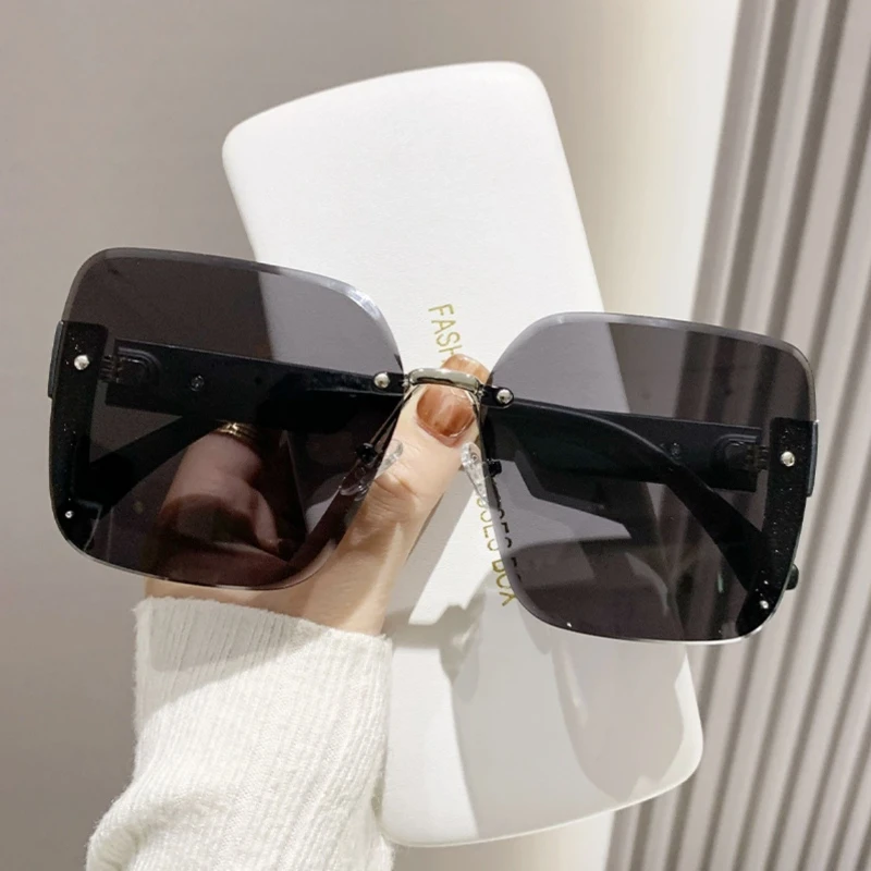 

New Temperament Trendy Sunshade Sun Glasses Versatile Sunscreen Trimmed Fine Flash Sunglasses Women's UV400
