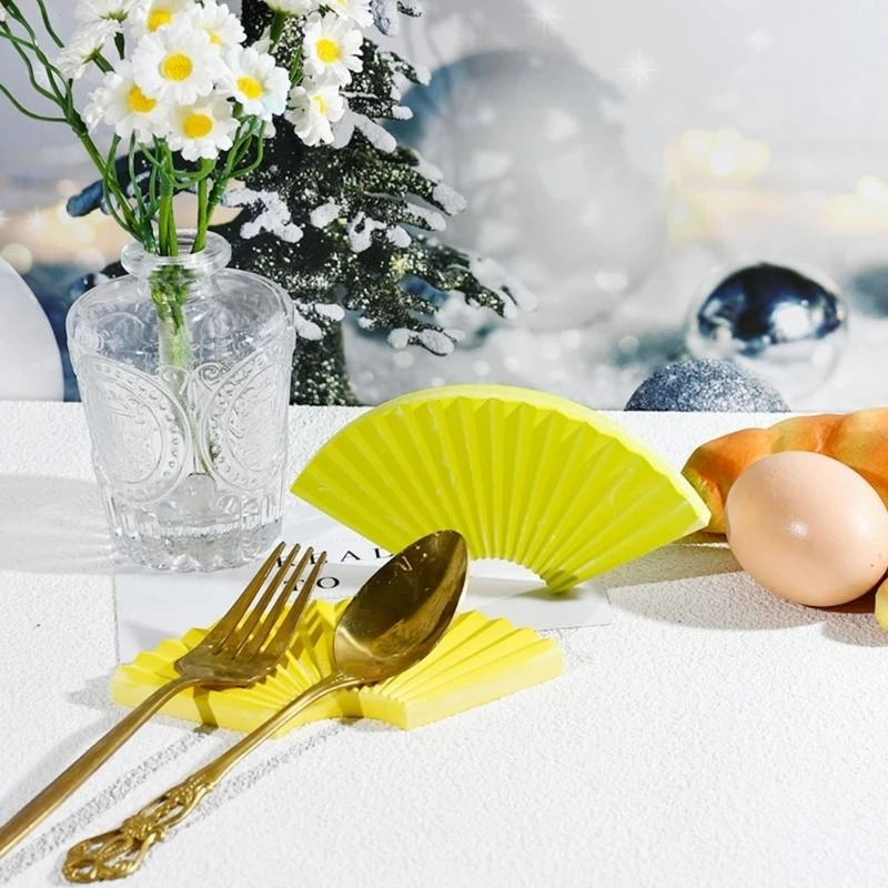 Creative Silicone Fan Shaped Heat Insulation Tray Mold For DIY Craft Projects