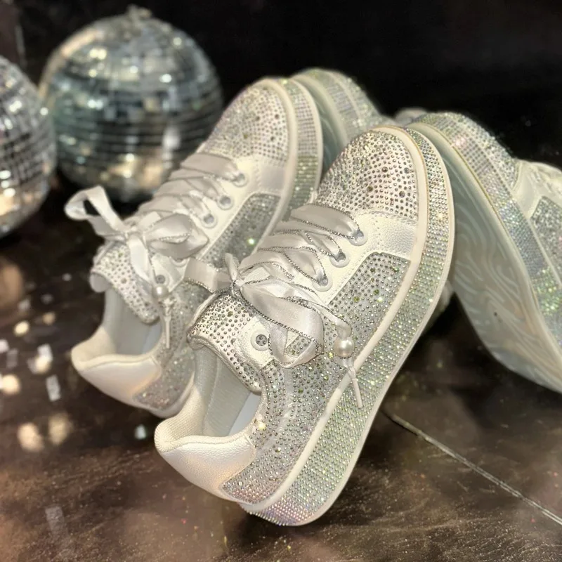 Plus-size Starry Sky Rhinestone Casual Women's Shoes 2026 Spring and Autumn New Lace-up Sneakers Versatile and Fashionable