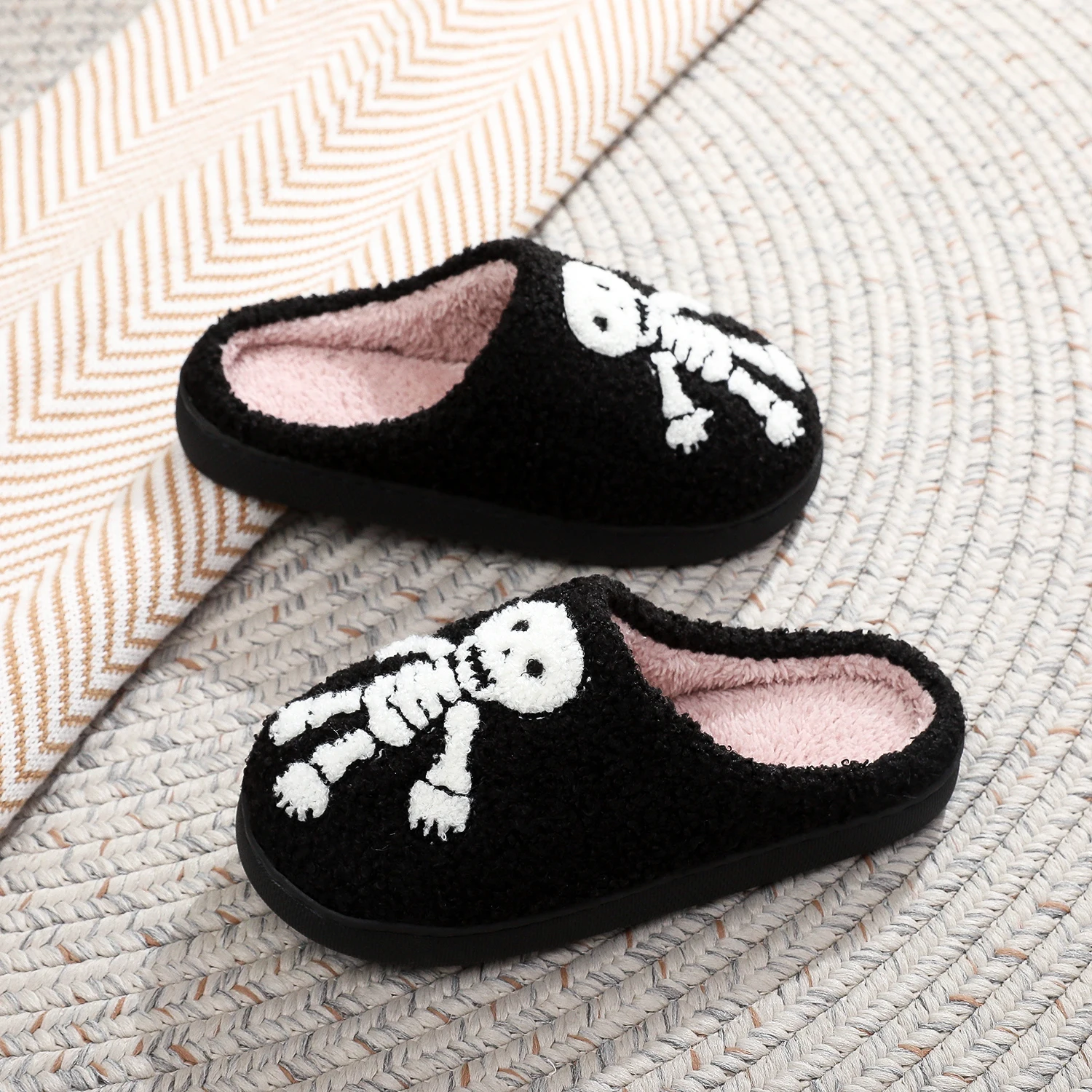 Halloween Skull Black Embroidery stuffed Home Thick-soled plaid Furry Cotton Slippers Cute Warm Non-slip Indoor Slippers Gift Men Women Can Wear