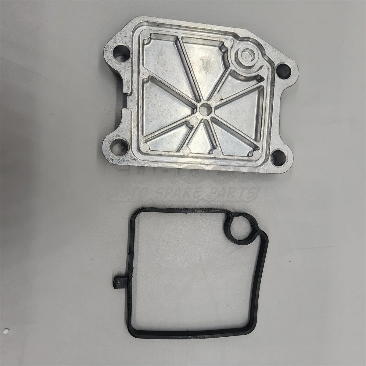Spare Parts for Volvo Trucks VOE 20533497 Crankcase Ventilation Cap