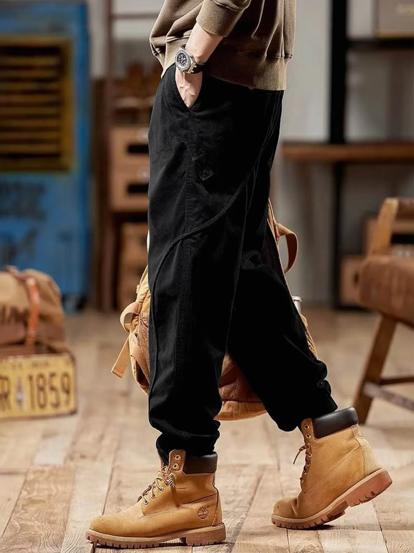 Pantaloni sportivi casual abbinati ai colori alla moda casual da uomo Tasca in tessuto con cuciture Piedi Pantaloni casual Tasca cargo Tuta ampia