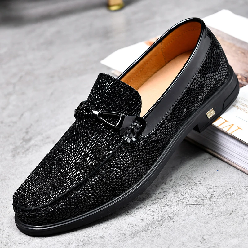 Luxury Brand Metal Buckle Loafers Men High-quality Business Formal Shoes Low Heeled Luxury Casual Genuine Leather Wedding Shoes