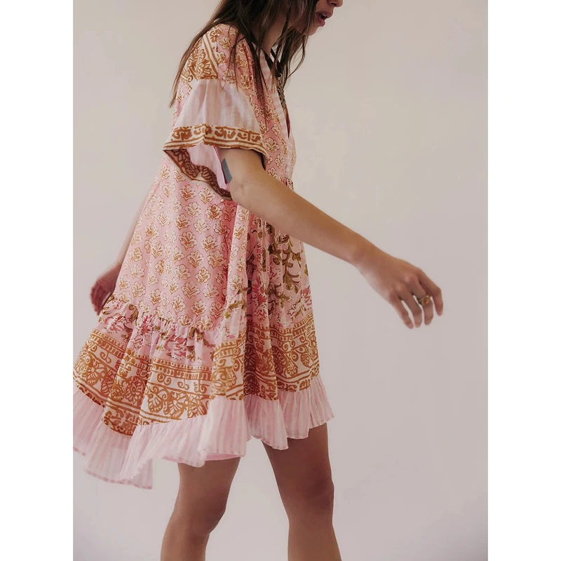 Minivestido Babydoll floral bohemio para mujer Y2k, manga abombada, volantes, dobladillo fluido, pantalón corto informal, lindo vestido veraniego de retazos con cuello en V de verano