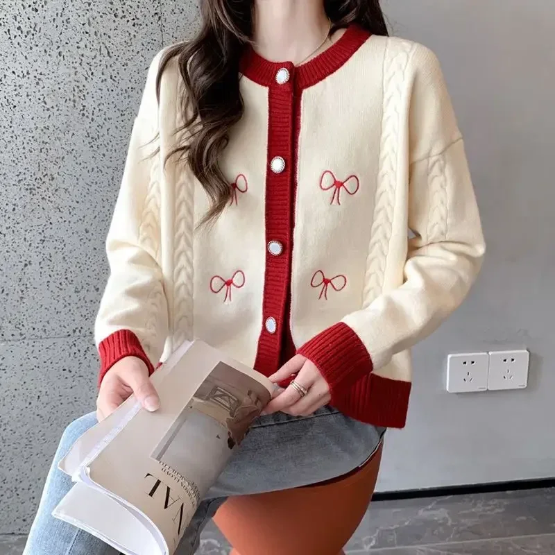 Round O Neck Purple Knitted Top for Women Embroidered Cardigan Off White Ladies Sweaters Korean Style Tricot Blouse Winter 2024