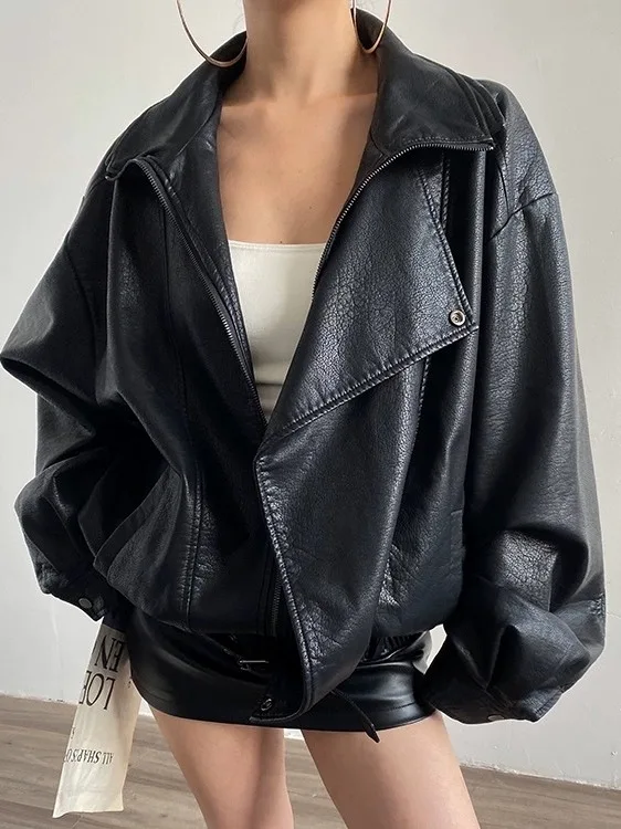 Cappotto sciolto in pelle PU con doppio colletto Jaet da donna Faionable Ele Sle Design coreano Autunno Inverno Nuovo cappotto Sle di Hong Kong