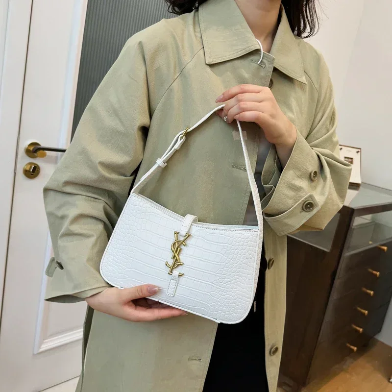

Stylish Casual Commuter Crossbody Bag Designer Leather Tote Vintage Minimalist Purse With Chic Letter Logo Large Capacity