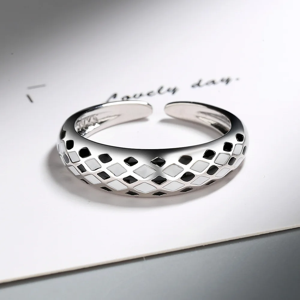 

New in 925 Sterling Silver Black and White Check Adjustable Women's Ring Jewelry Accessories Wholesale