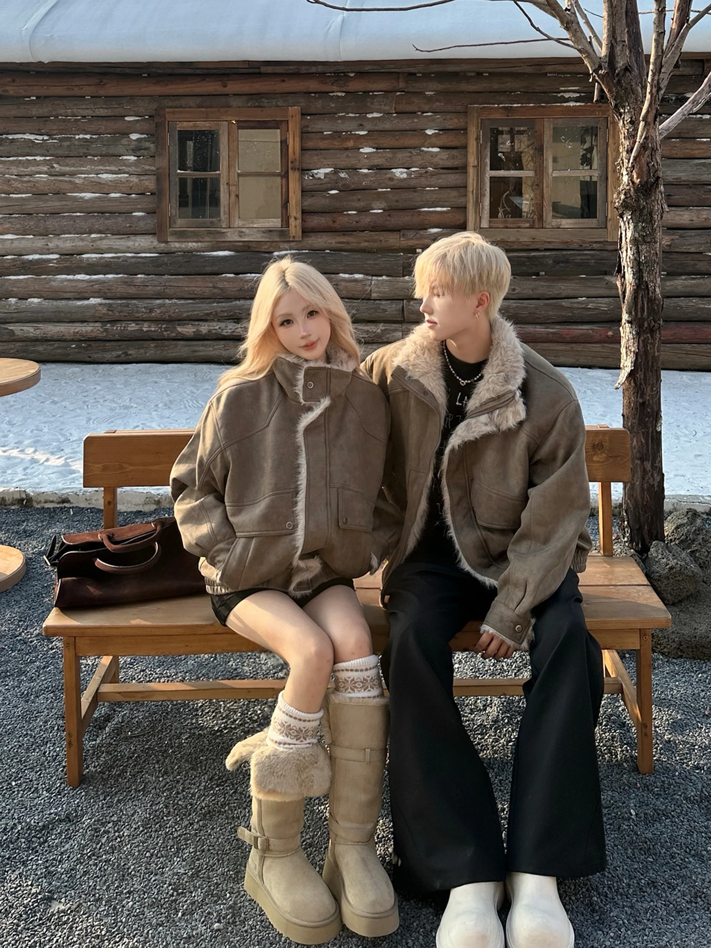 

Утепленная кожаная мотоциклетная куртка с меховой подкладкой в американском ретро-стиле для мужчин и молодежи, модная теплая куртка-пилот на молнии