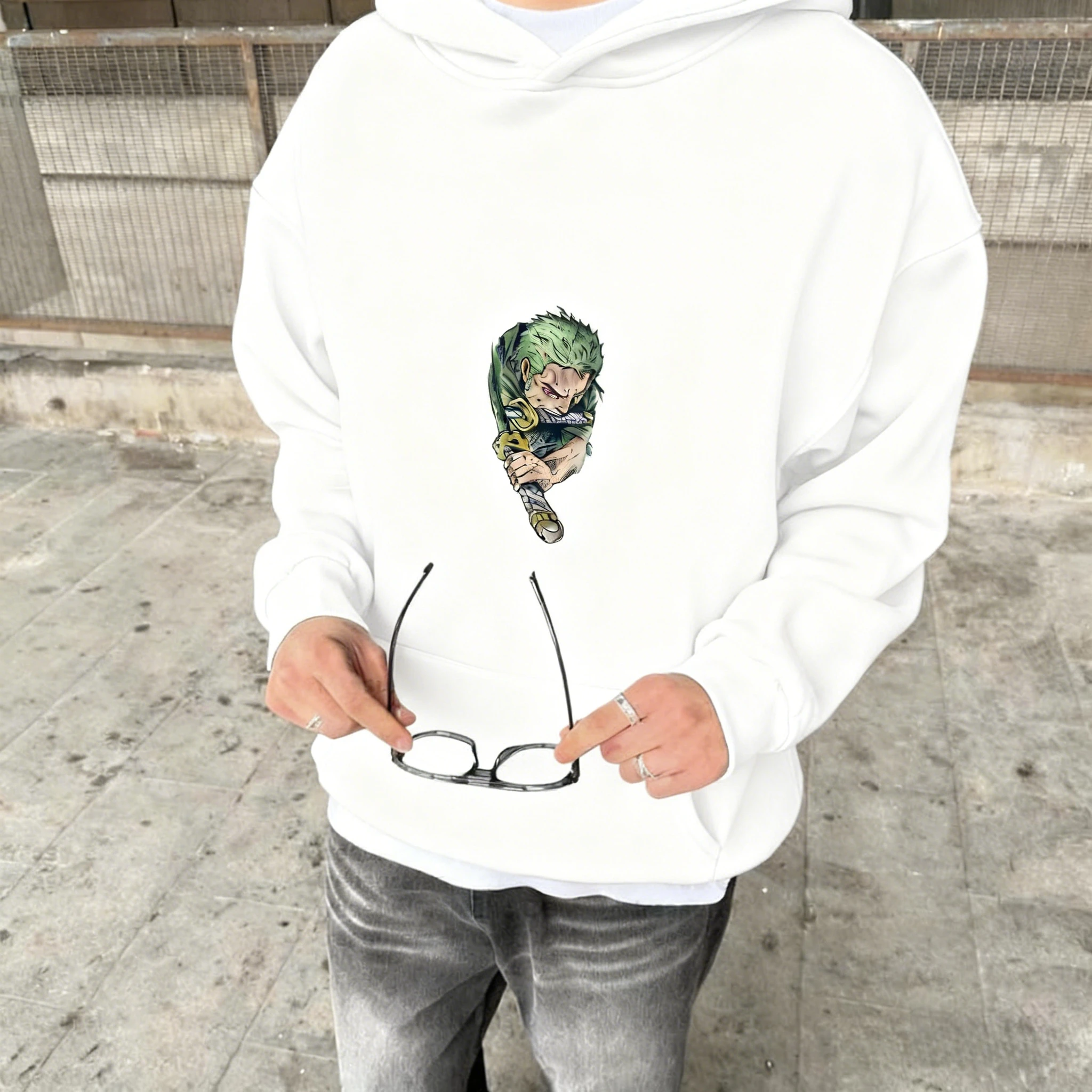 ワンピース ルフィ アニメプリント ルーズフーディーは、2025年冬に男女向けのファッショナブルな純綿スウェットシャツです。