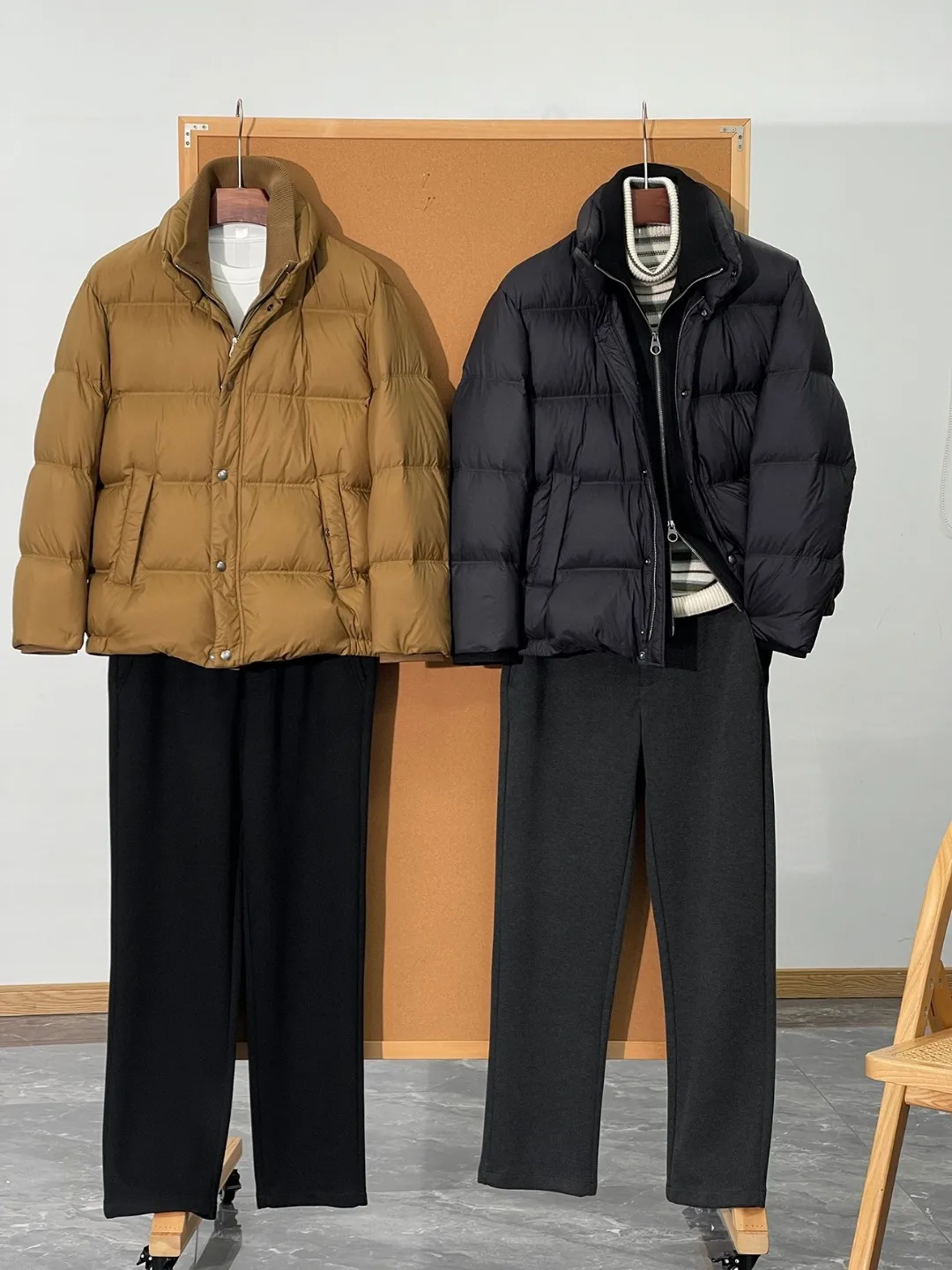 

Men's Autumn Winter Windproof Waterproof Fabric Double Button Double Layer Collar Fake Two-Piece Stand Collar down Jaet Out...