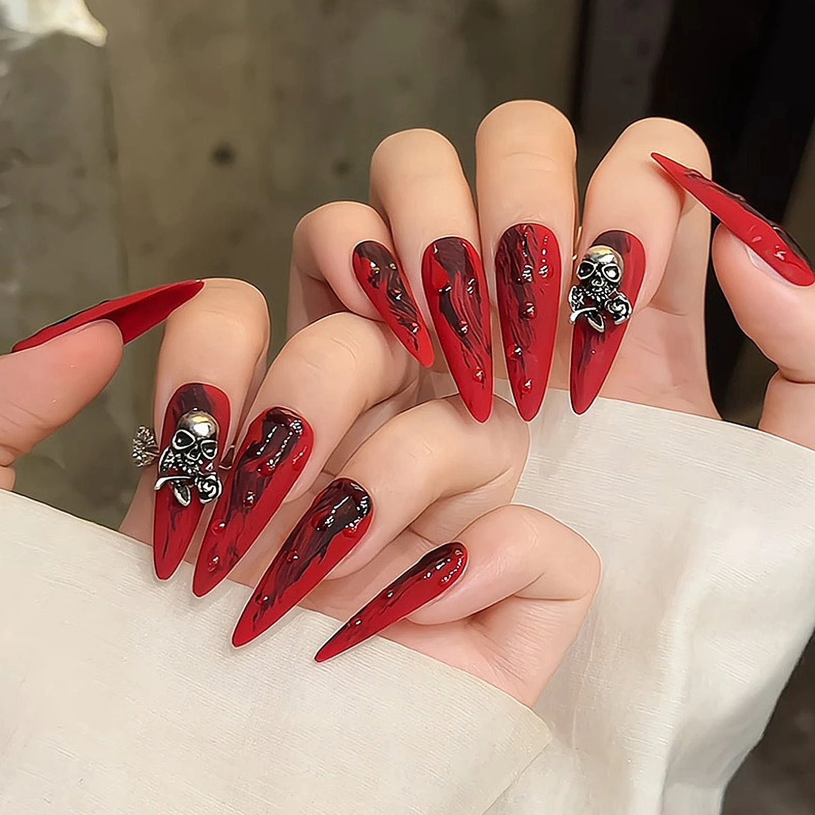 Uñas postizas de Stiletto largas Rojas hechas a mano con diseños de fantasma de Metal, manicura usable de cobertura completa para Halloween