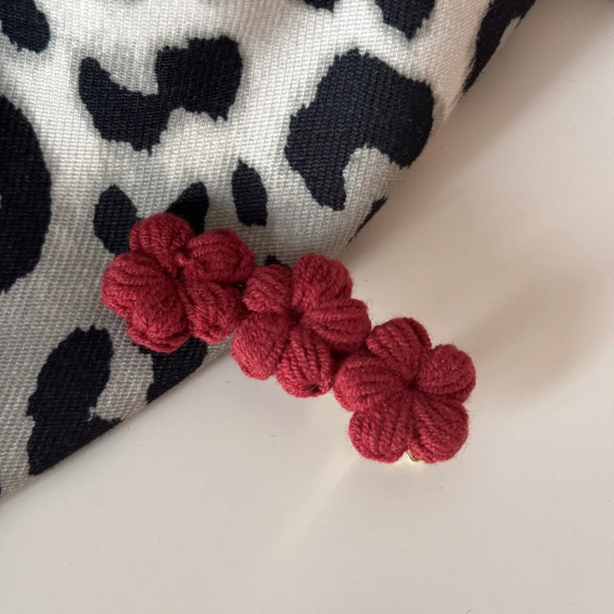 Hair Clip Crochet Flower Vintage Handmade Soft Non Slip Lightweight Women Bangs Holder Comfortable for Daily Travel