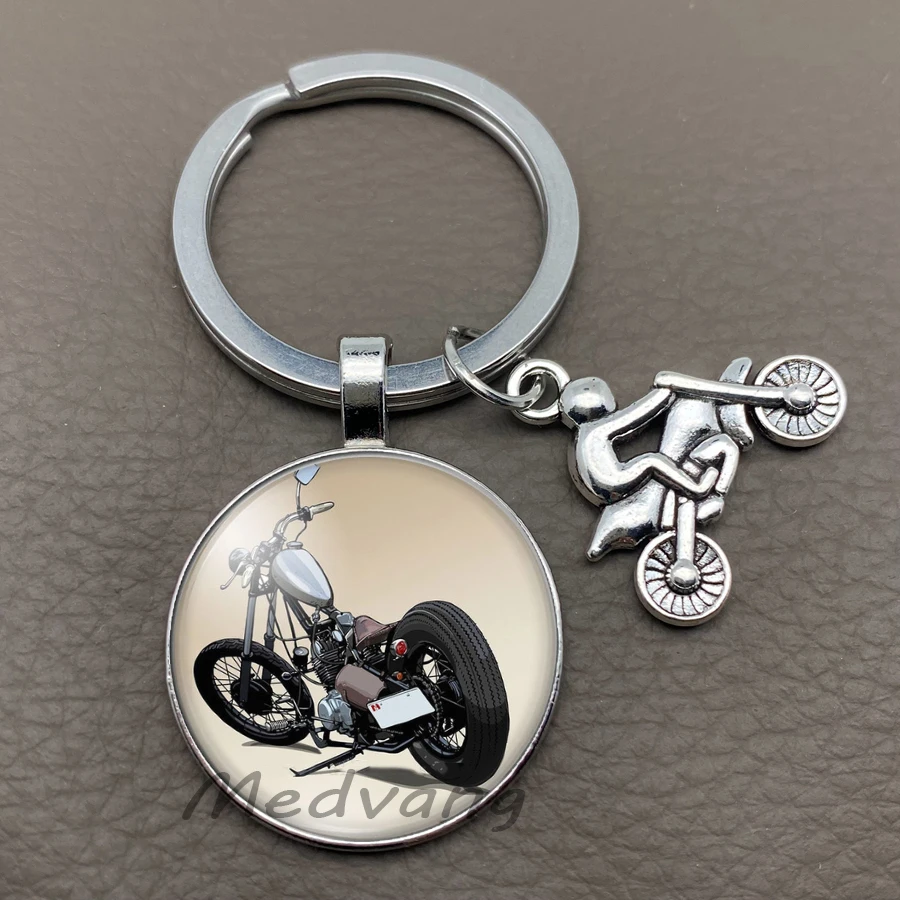 Retro motorcycle keychain pendant Convex glass key chain Knight keyring Motorcycle enthusiasts Motorcycle key keyholder Jewelry