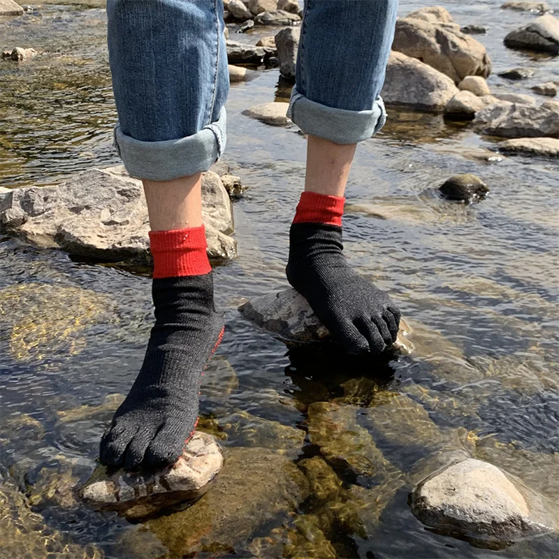 1Pair 5 Toe High Quality Comfortable Cut Resistant Socks Non Slip River Trekking Stockings Hiking Running Climbing Socks