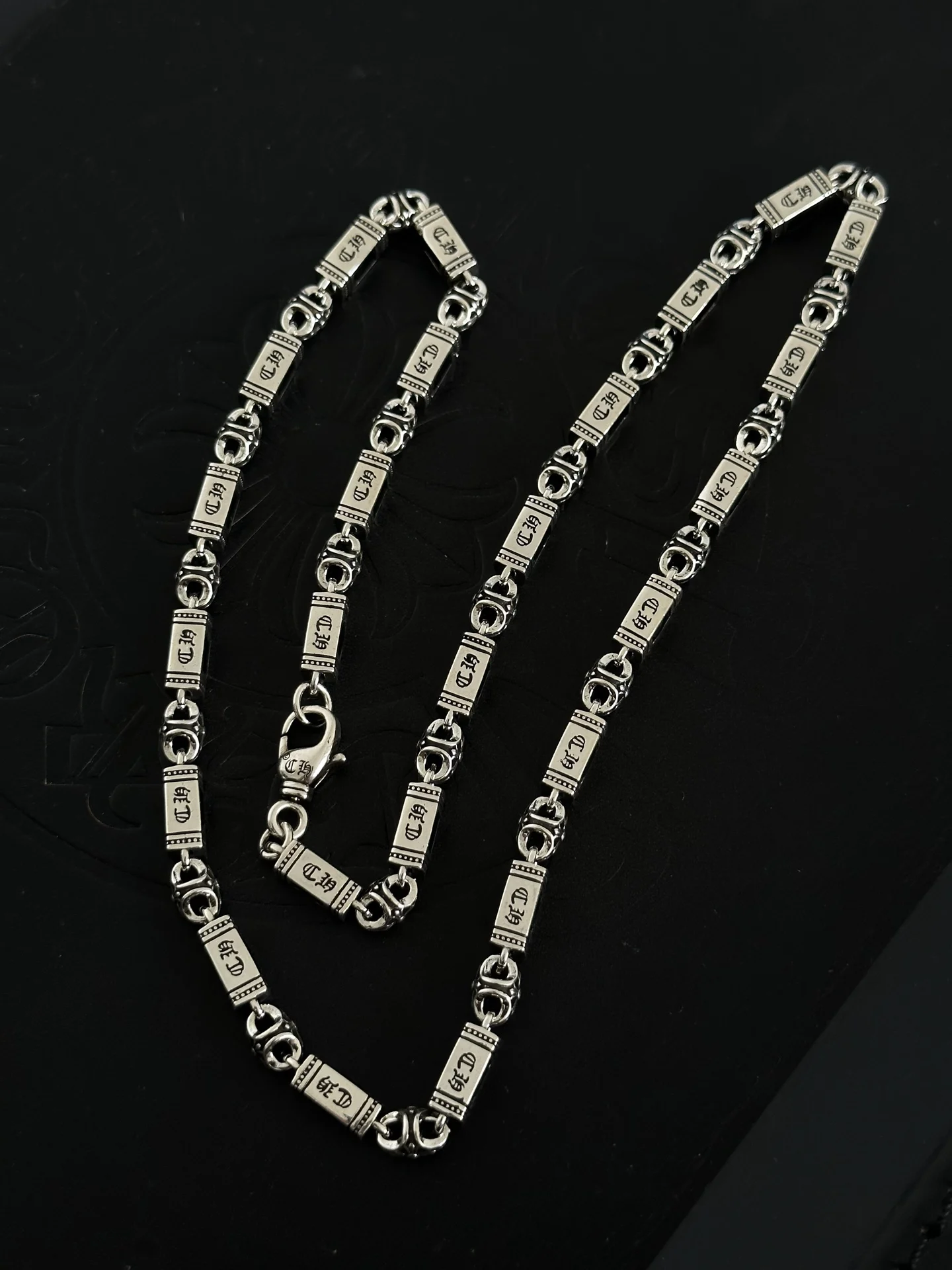 S925 sterling silver light luxury retro old cross personalized necklace CH banquet charm jewelry