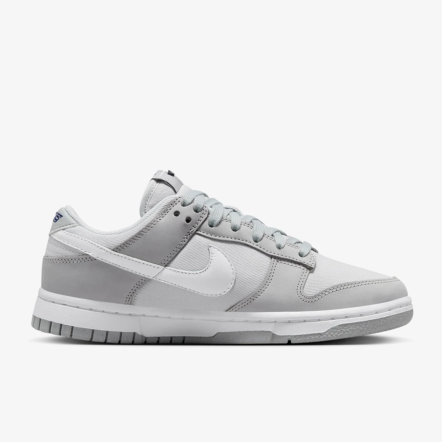 حذاء Nike الرسمي الأصلي Dunk Low للنساء ذو الرقبة المنخفضة المتينة FB7720-002